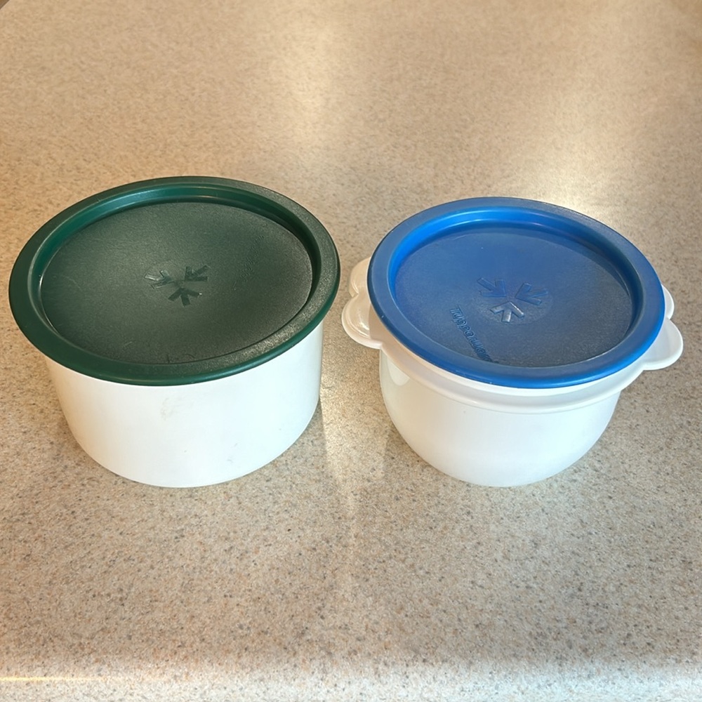 TUPPERWARE BUNDLE